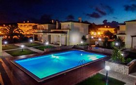 Praia Del Rey Pool View Bythe Sea
